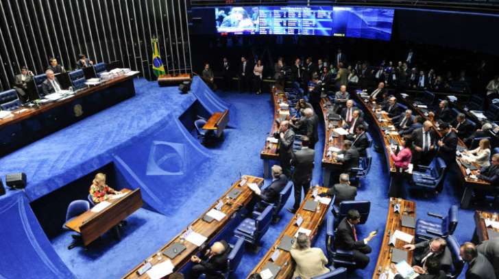 Senado aprova projeto para "coibir" supersalários Foto59829
