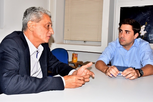 AMM e Seduc vão firmar parceria para reforma de escolas Foto10230