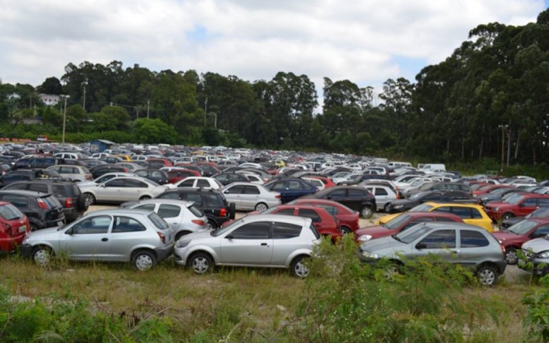 Pátios do Detran abrem na próxima segunda para visitação a veículos Foto5385