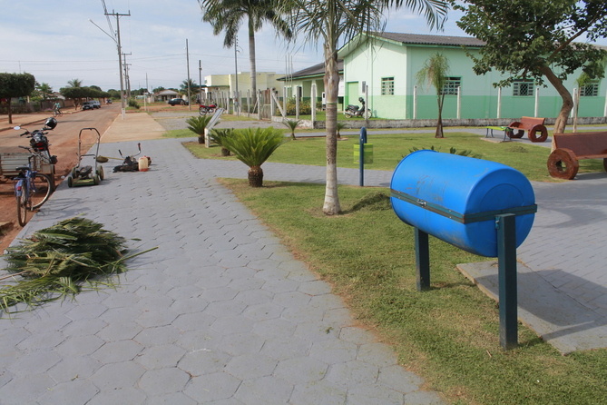 Obra de manutenção e revitalização em Praça Pública é concluída após solicitação de vereador Foto4462