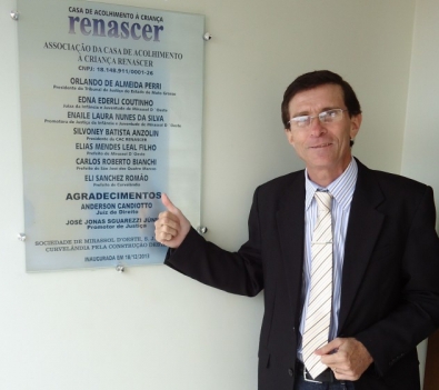 Ex-prefeito acusado de alugar veículos irregularmente tem bens bloqueados pela justiça Foto32285