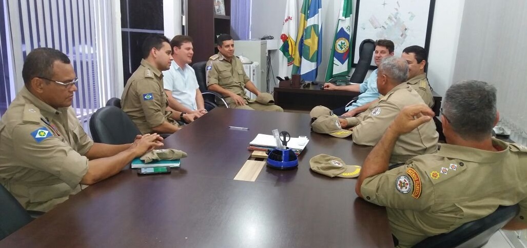 Comitiva dos Bombeiros de MT visitam Poder Legislativo de Sorriso Foto25506