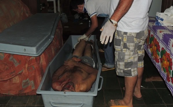 Homem é assassinado na casa do amigo em Juína Foto86508