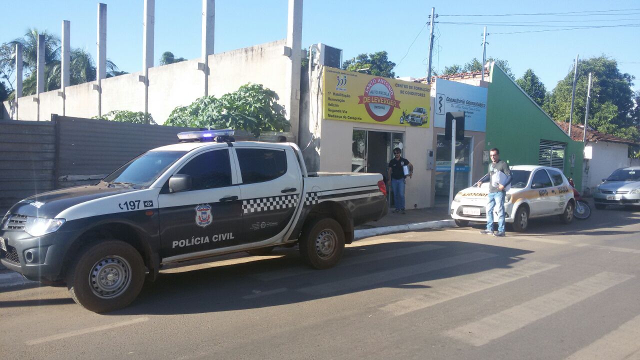 Polícia Civil investiga autoescola que mantinha serviços ativos depois de cassada Foto57374
