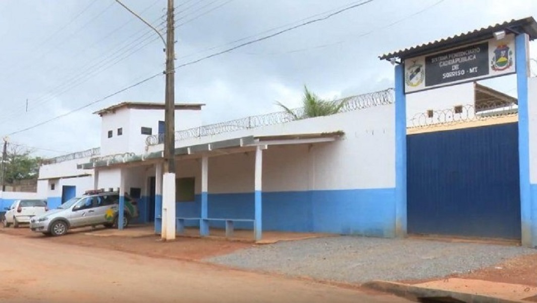 Detentos de Sorriso jogam água quente em agentes e tentam fugir do Centro de Ressocialização Foto99464