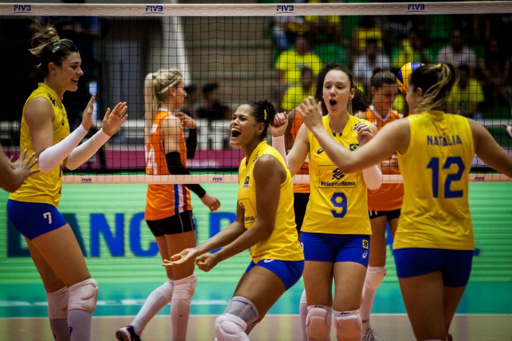 Seleção brasileira vence Holanda e está a uma vitória da classificação Foto54780