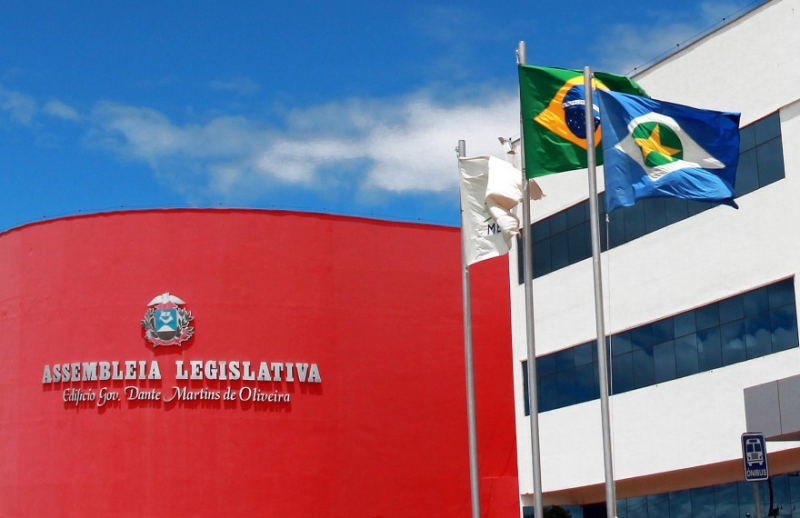 Ministério Público diz que Assembleia Legislativa simulou a compra de 187 mil livros para desviar verba Foto32620