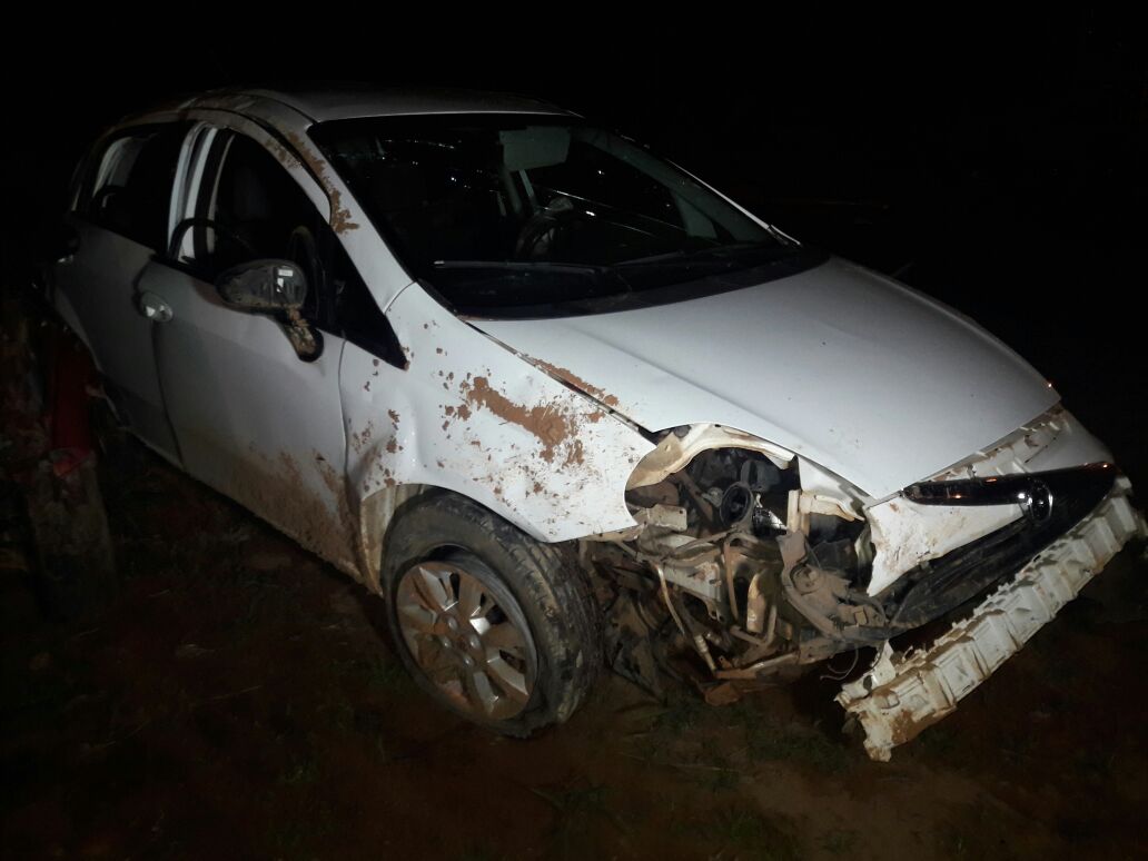 Adolescente de 15 anos morre após ser arremessada de veículo na BR-163 Foto99364