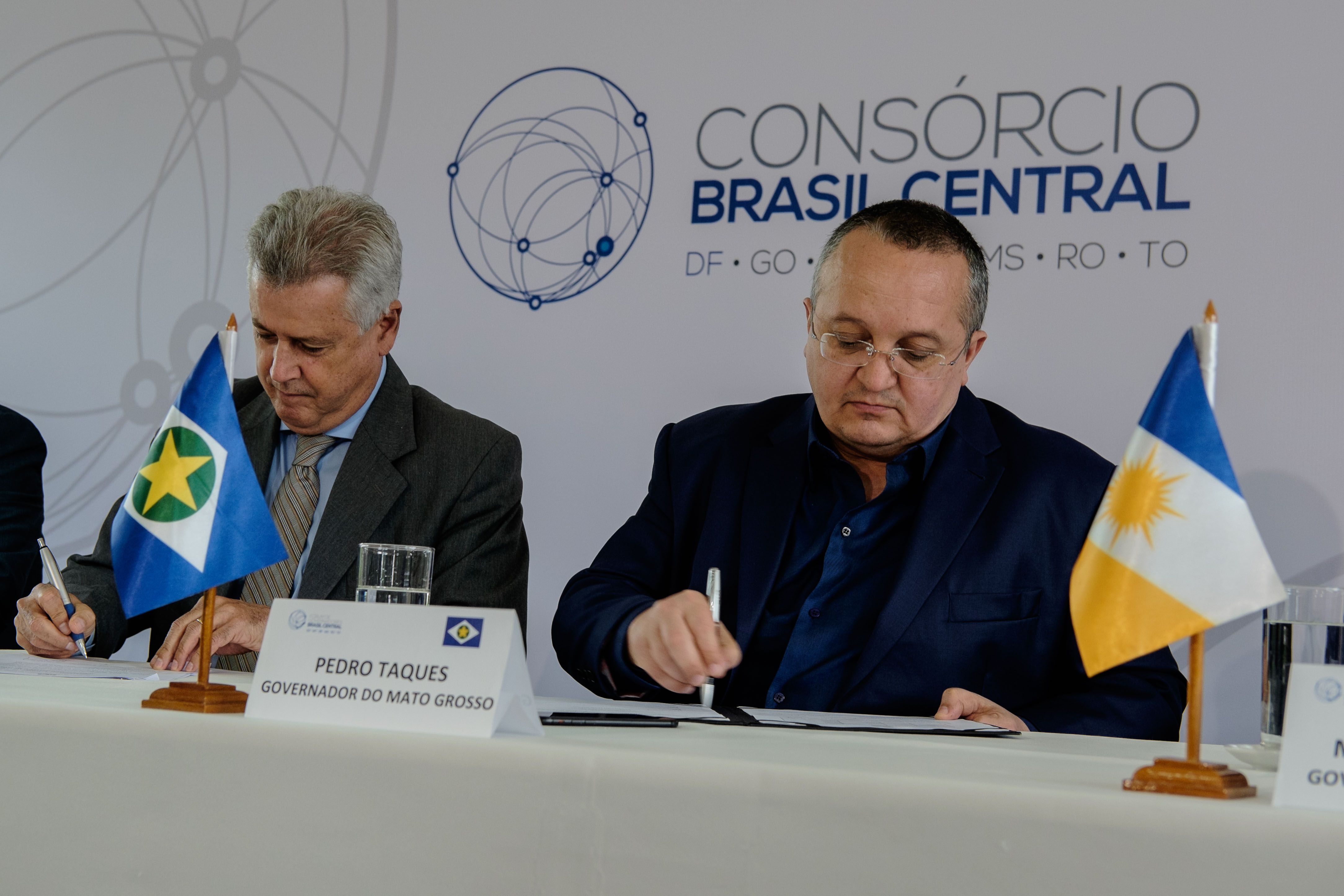 Pedro Taques é eleito novo presidente do Consórcio Brasil Central Foto50124