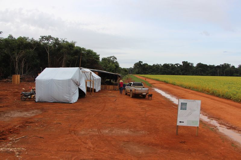 Acampamento de sem terras é crivado de balas; produtor rural de Nova Ubiratã é denunciado Foto56591