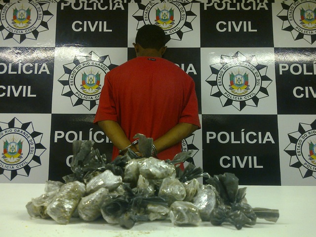 Investigação leva a prisão de 3 traficantes Foto51268