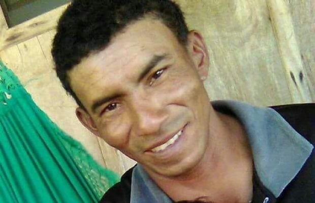 Motociclista é atingido por raio e morre em fazenda Foto81069