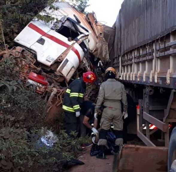 Motorista de Sinop morre em acidente entre duas carretas no Pará Foto96762