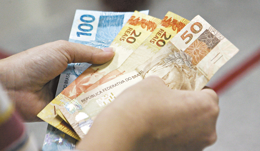 Governo antecipa primeira parcela do 13º de aposentados e pensionistas Foto5493