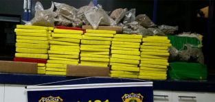 PRF prende casal com carregamento de 'supermaconha' vinda de MS Foto73953