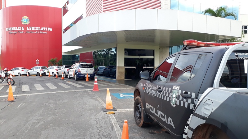 Deputados e assessores tentaram dificultar buscas por 'notas frias', acusa MPE Foto77765