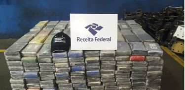 Operação encontra mais de uma tonelada de cocaína no Porto de Santos Foto36339