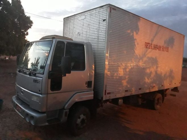 Caminhoneiro luta e mata bandido após assalto seguido de sequestro Foto96340