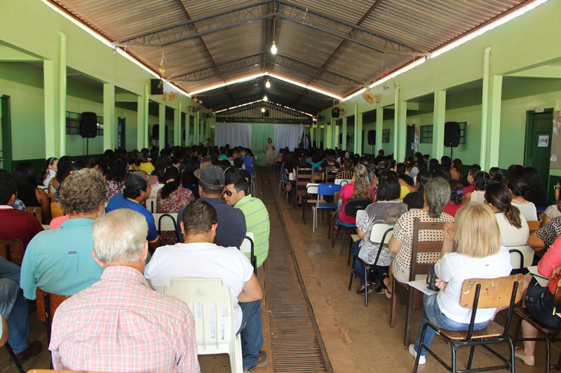 Curso de capacitação mobiliza profissionais da área de educação em Nova Ubiratã Foto46028