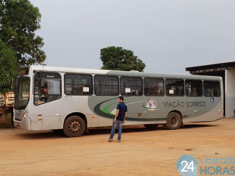 Ônibus que circulava com licenciamento vencido desde 2013 é apreendido em Sorriso Foto39112