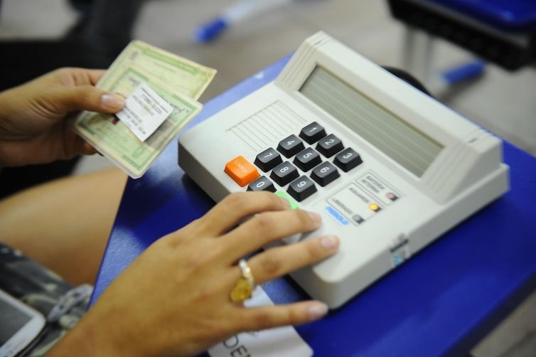 Eleitor que não votou no primeiro turno deve ir às urnas no domingo Foto68837