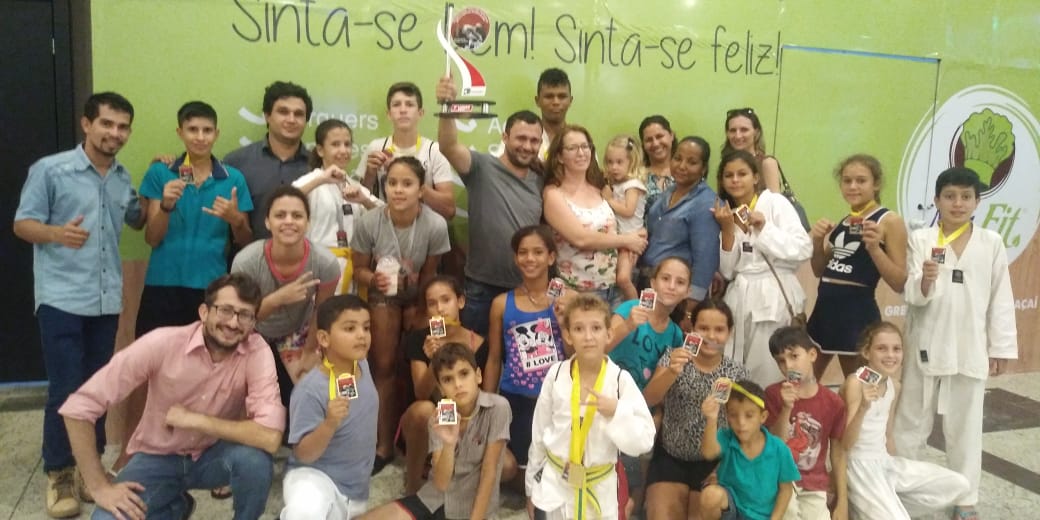 Atletas de Nova Ubiratã conquistam 22 medalhas em competição estadual de Taekwondo Foto69448