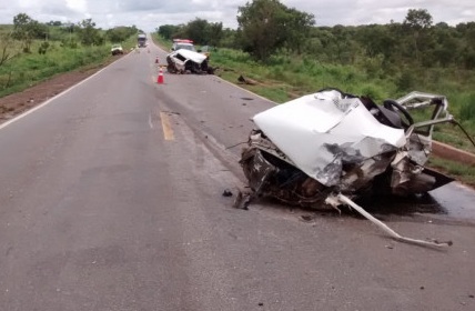 Motorista morre em acidente entre 4 veículos na BR-364 Foto54317