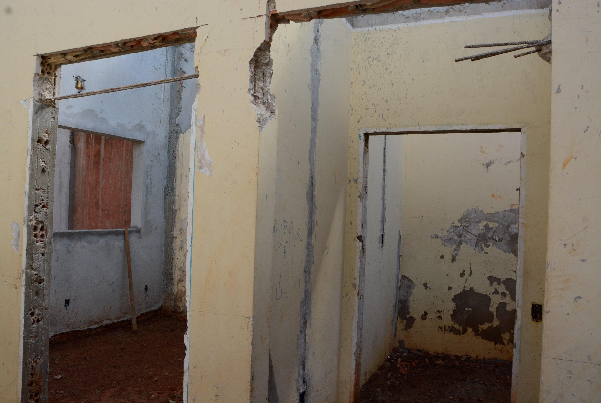Vereador visita obra da nova Capela Mortuária de Sorriso Foto77069
