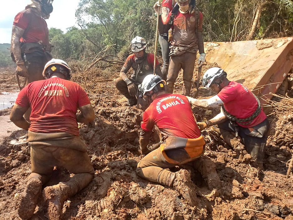 Socorristas ainda buscam 160 desaparecidos em Brumadinho Foto62620