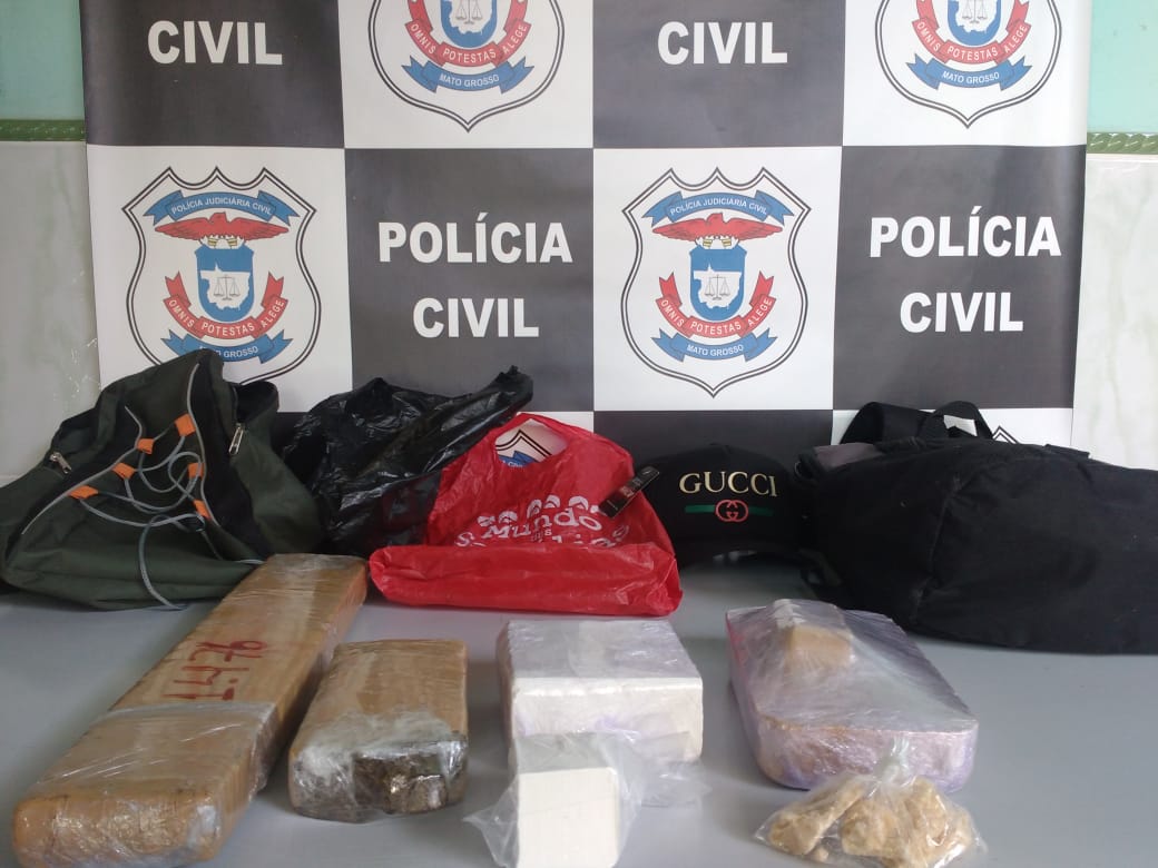 Polícia Civil prende quadrilha com droga avaliada em 100 mil reais Foto64233