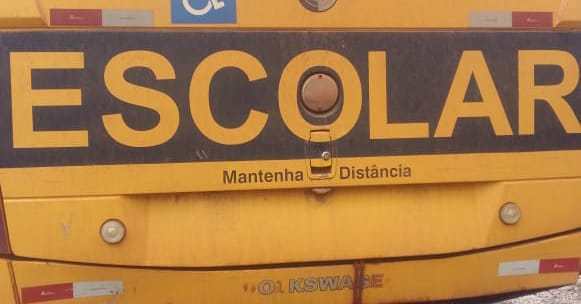 PRF apreende ônibus com diversas irregularidades utilizado no transporte de estudantes Foto87135