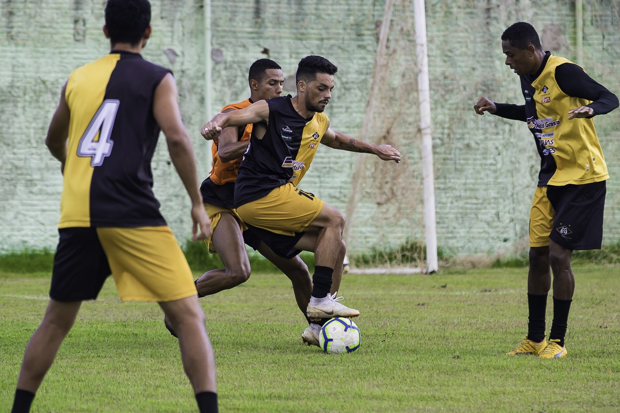 Mixto busca vitória contra Chapecoense para quitar dívidas trabalhistas Foto28510