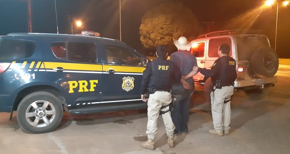 Preso com veículo roubado, criminoso finge ser agricultor e é preso pela PRF Foto63616
