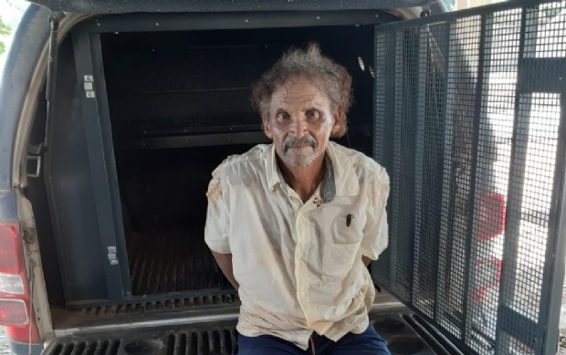 Idoso mata desafeto com golpe de machado na cabeça Foto37297