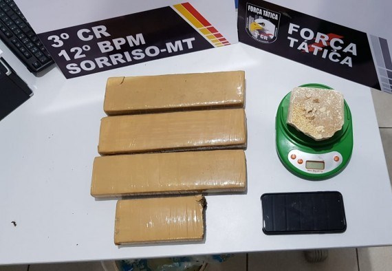 Jovem de Sorriso é preso pela PM com drogas e jogo de rodas furtado Foto75013