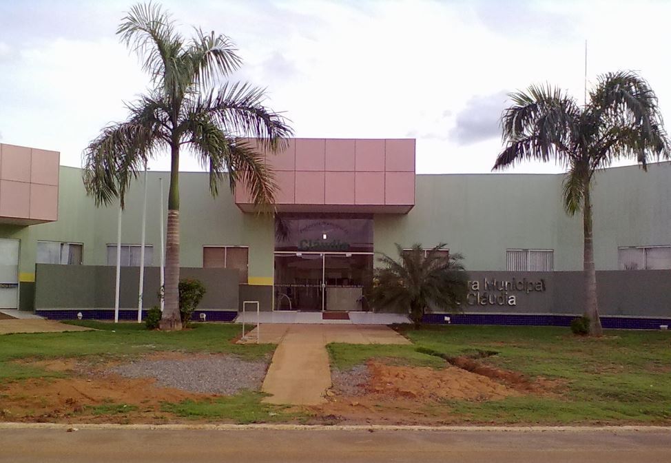 Prefeitura de Cláudia é proibida de pagar despesas não comprovadas à Oscip Foto66670