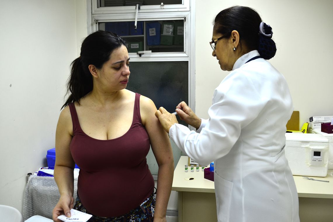 Vacinar gestante é fundamental para proteger bebê, dizem especialistas Foto41735