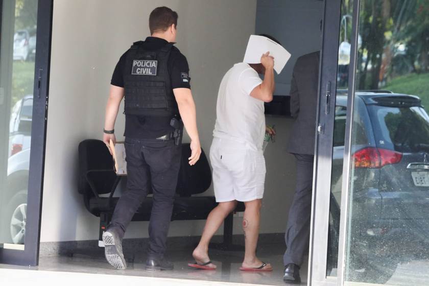 Policiais prendem em flagrante homem que tentava sacar R$ 67 mil com documentos falsos Foto94526