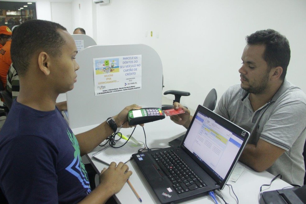 Débitos relacionados a veículos já podem ser parcelados no cartão de crédito Foto64418