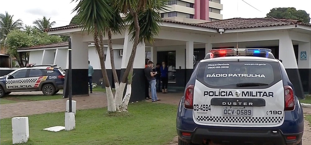 Dois policiais são presos depois de denúncia de cobrança ilegal em Sinop Foto47144
