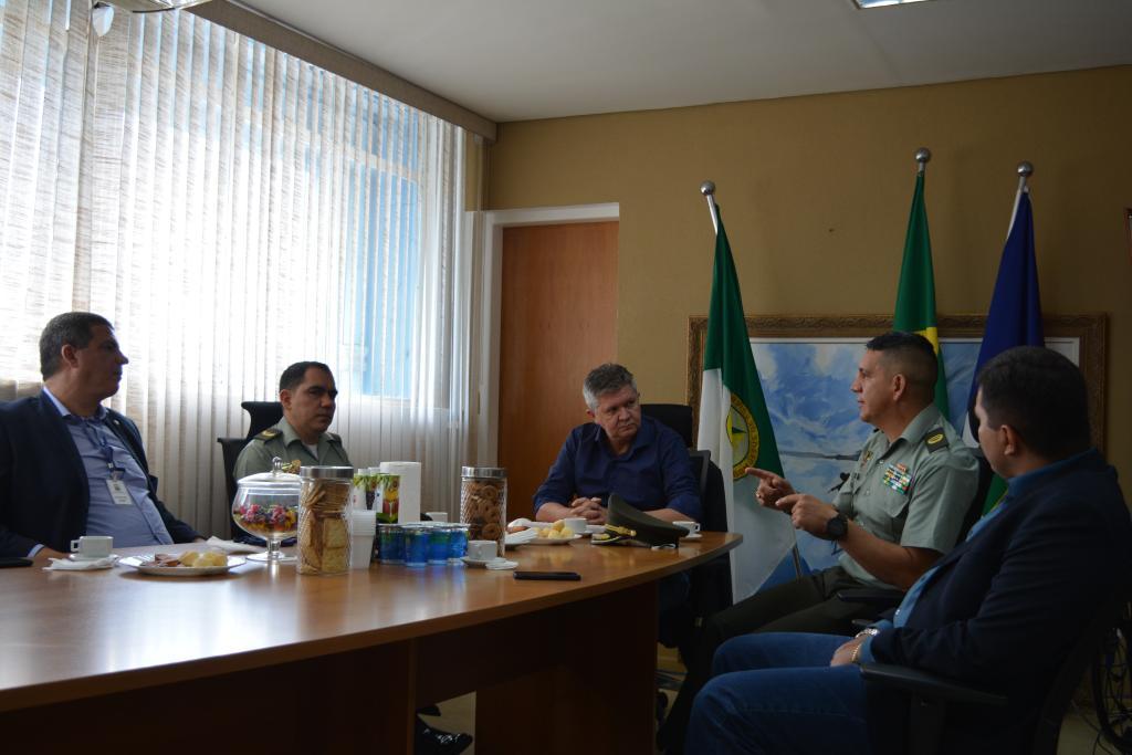 Representantes da Polícia Nacional da Colômbia conhecem modelo de segurança pública aplicado em MT Foto99909
