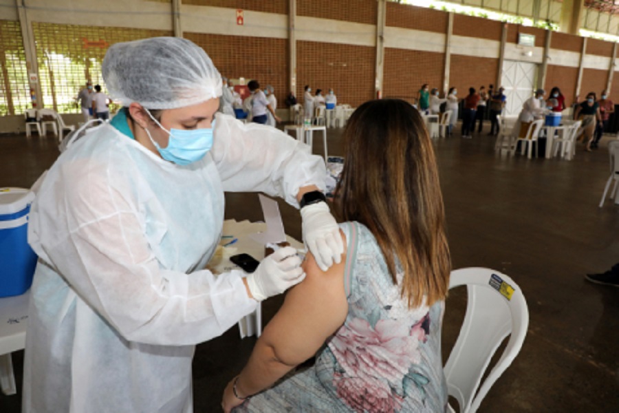 Médicos alertam que imunidade pós-vacina pode demorar semanas Foto48847