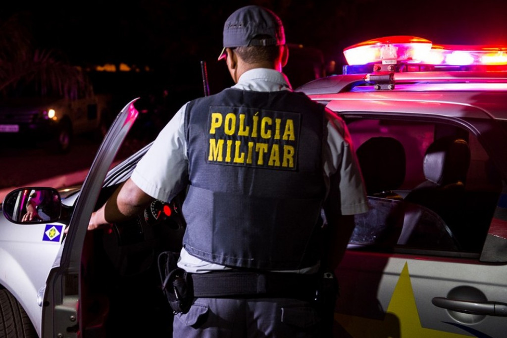 Avô "coloca a cabeça entre genitálias" da neta de 7 anos e é preso por estupro Foto52101