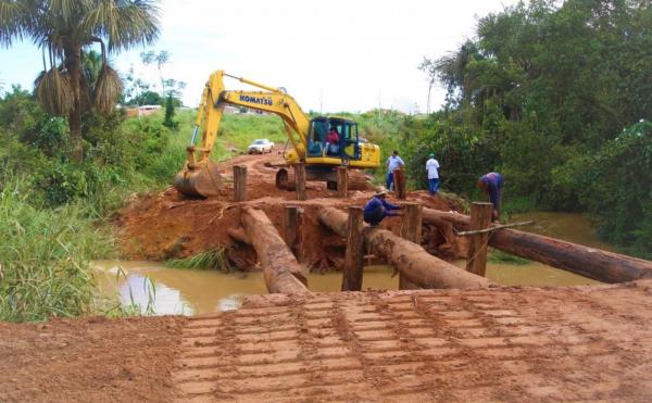 Por meio da Semtra, Prefeitura de Sorriso intensifica trabalho de reconstrução de pontes Foto97592