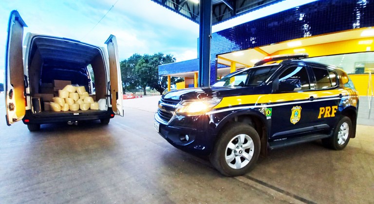 PRF apreende uma tonelada de agrotóxico sendo transportada de forma ilegal Foto12659