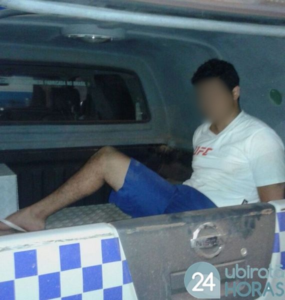 Adolescente de 17 anos é apreendido no centro da cidade com simulacro de arma de fogo Foto27385