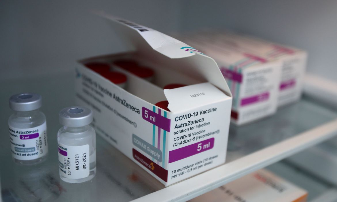 Anvisa autoriza análise da eficácia de dose de reforço da AstraZeneca Foto22334