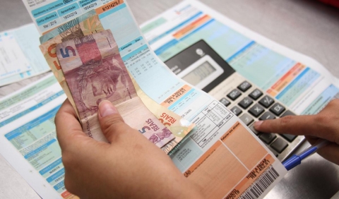 Após reajuste de 7% neste ano, energia pode subir mais do que o dobro em 2022 Foto75533