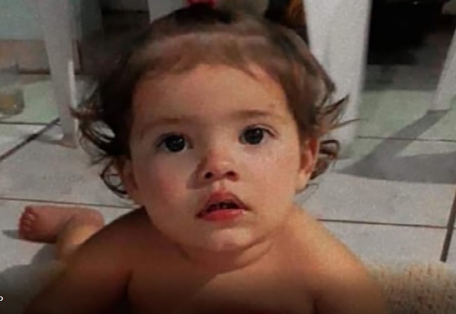 Bebê de um ano morre após ter 80% do corpo queimado durante explosão Foto94327