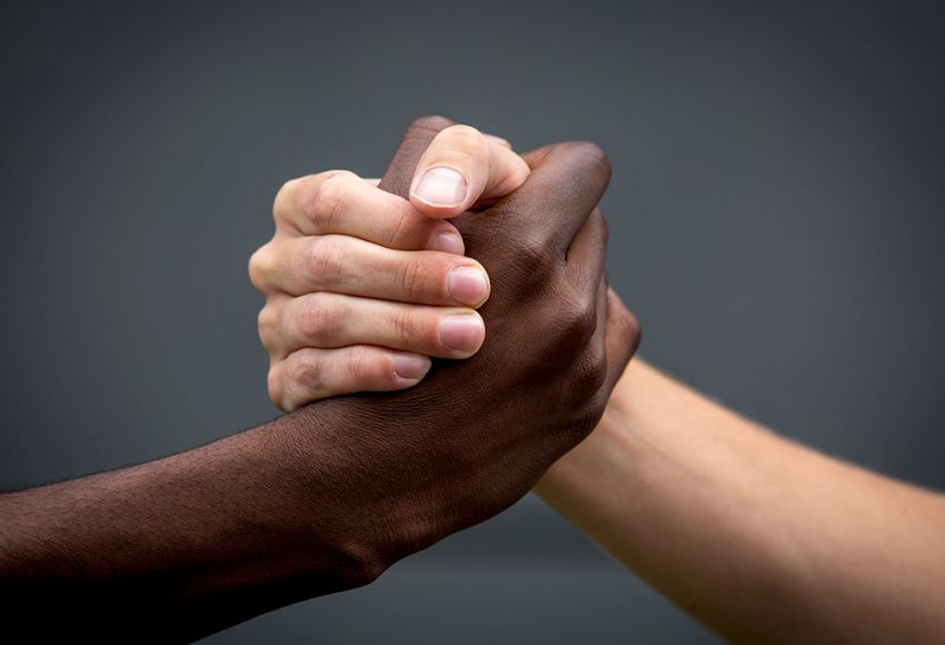 Senado aprova projeto que classifica injúria racial como racismo; texto vai à Câmara Foto85738